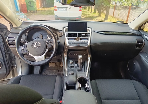Lexus NX cena 105000 przebieg: 86000, rok produkcji 2015 z Bartoszyce małe 191